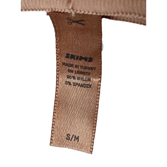 New without Tags SKIMS ESSENTIAL CREW NECK Thong SLEEVELESS BODYSUIT SZ S/M - Picture 4 of 5